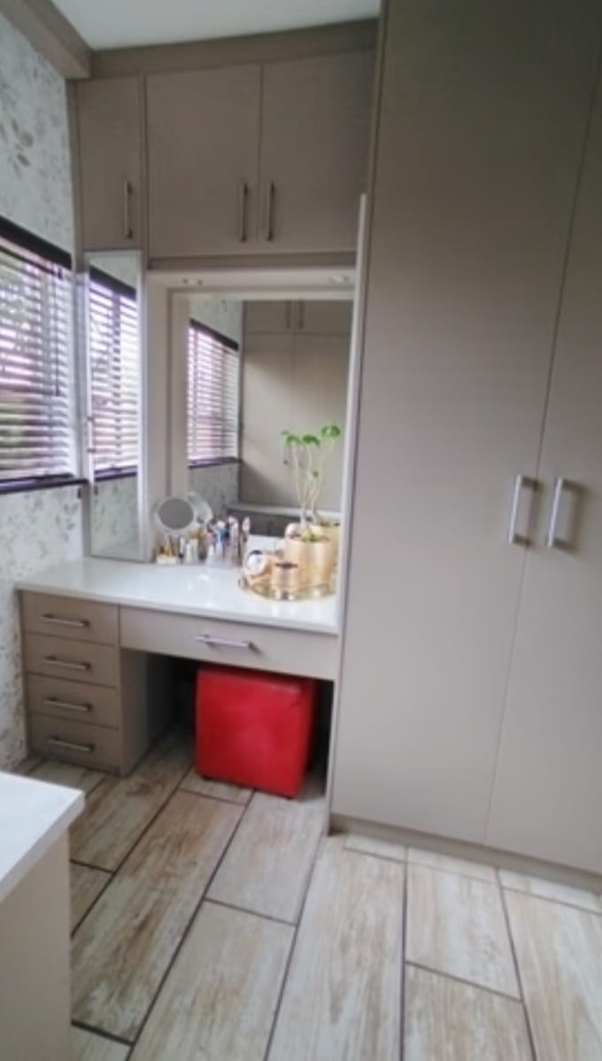 4 Bedroom Property for Sale in Christiana North West